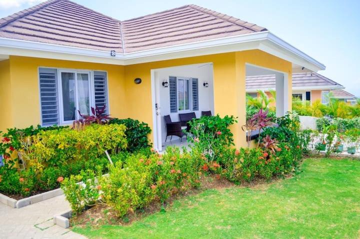 Villa @ The Palms - Ocho Rios Richmond Exterior photo